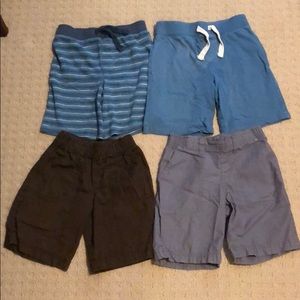 4 pairs boys pull on shorts.